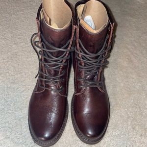 FRYE combats boots never worn